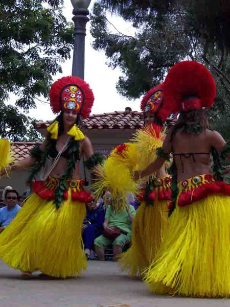 Polynesian dance